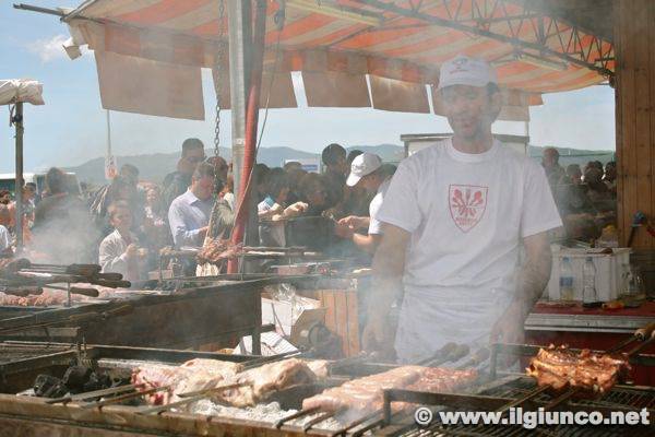 madonnino_25_aprile_2012_carne_griglia