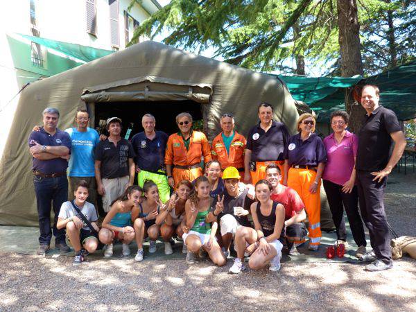 Cento ragazzi a lezione di Protezione Civile