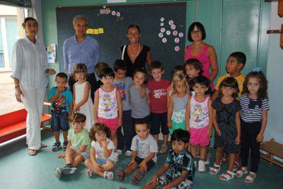 Primo giorno di scuola a Castiglione: la visita del vicesindaco Elena Nappi agli studenti