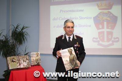 Un anno con i Carabinieri: presentato il calendario 2013 con foto storiche e tavole di Beltrame