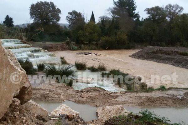 Fiume di fango a Saturnia. Lavori sospesi causa maltempo