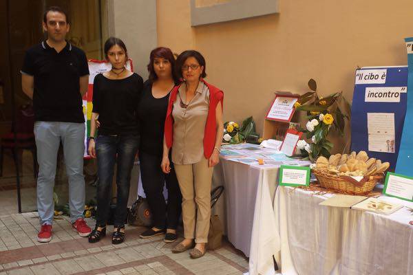 “Dall’Expo alle periferie del mondo” la mostra delle scuole al palazzo vescovile