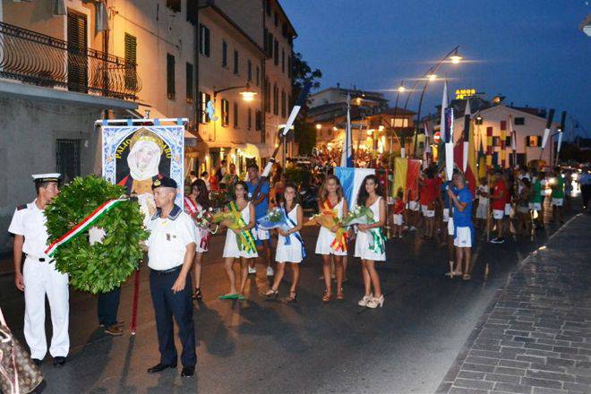 Festeggiamenti per la Madonna dell’Assunta: dalla processione al palio