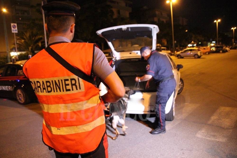 Picchia la nonna per rubarle la pensione. Rintracciato ad un posto di blocco