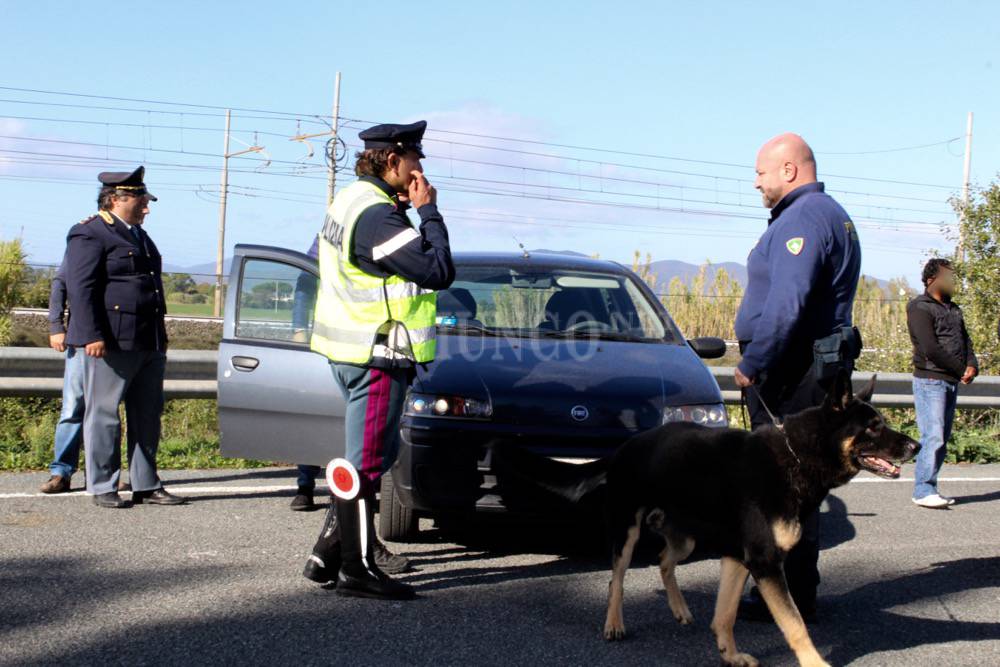 Posto blocco polizia stradale