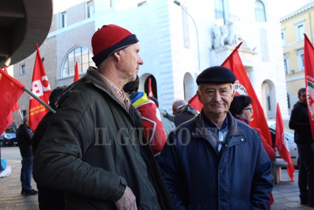 Associazioni in piazza contro CasaPound