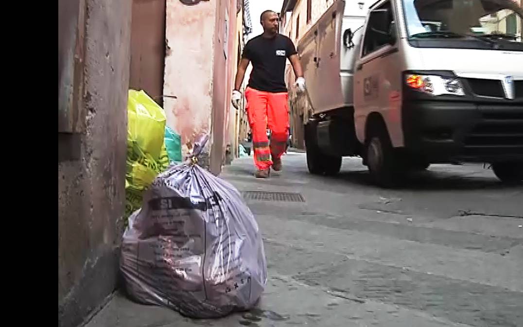 Natale, raccolta porta a porta: tutte le variazioni in Maremma e Piombino