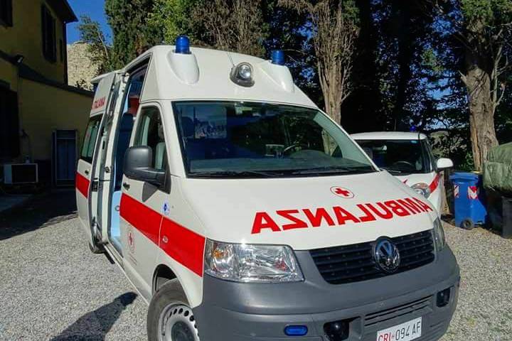 Inaugurata la nuova ambulanza della Croce rossa di Magliano in Toscana