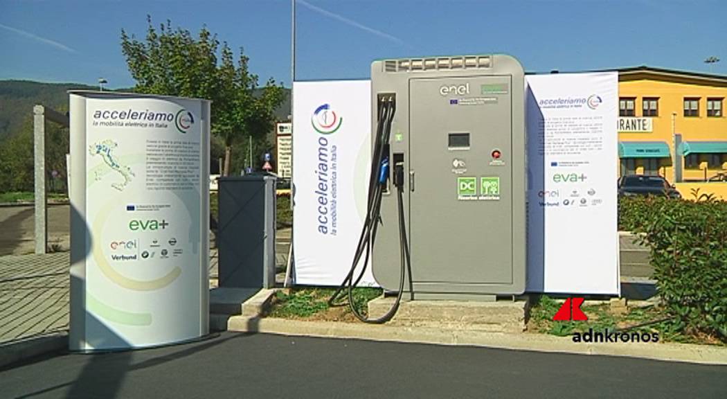 Enel inaugura 3 punti carica veloce auto elettriche in Toscana