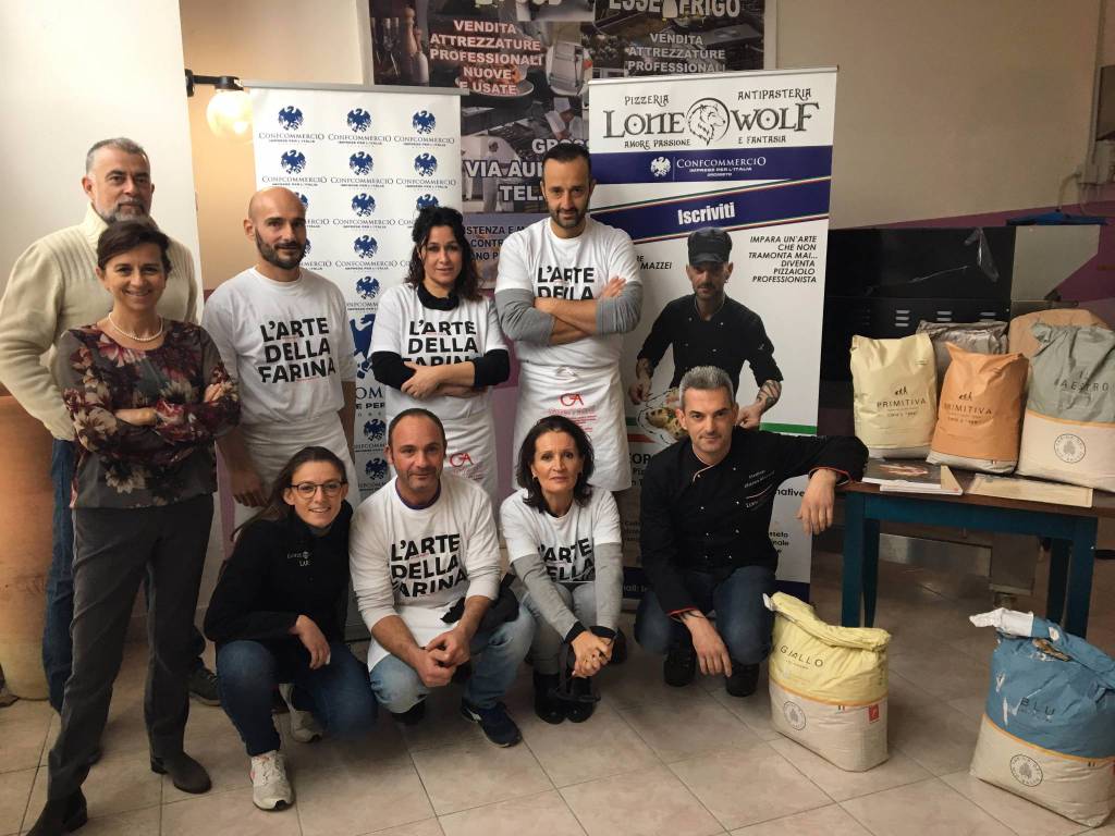 Confcommercio presenta i nuovi pizzaioli al termine dell’ultima edizione di uno dei suoi corsi più richiesti