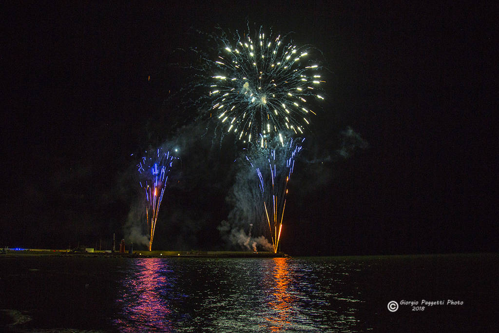 Fuochi artificio Cast 2018