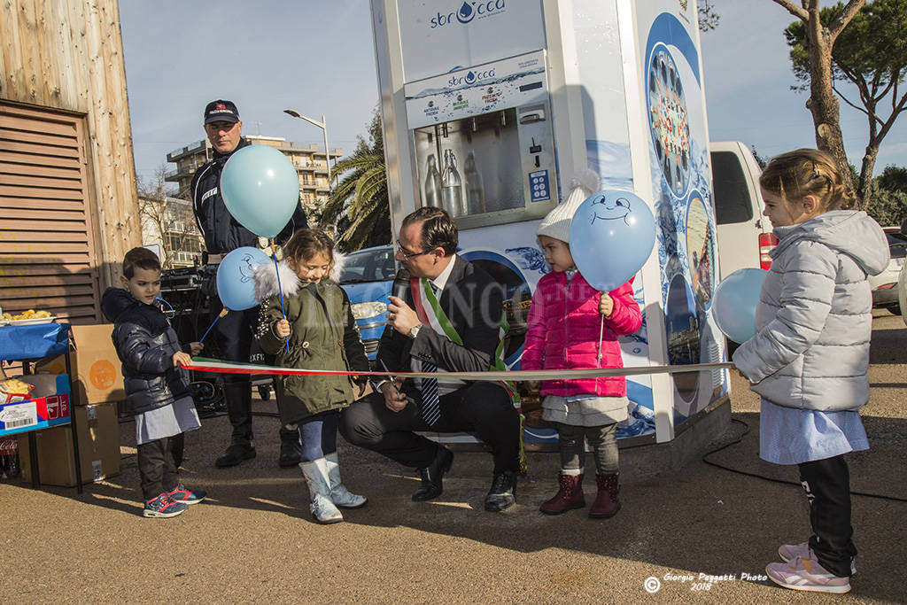 inaugurazione casetta dell'acqua