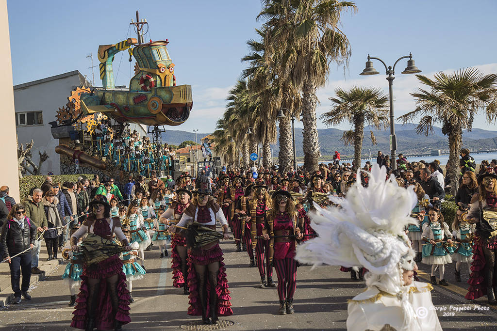 #CarnevaleFollonica19: la giuria ha scelto. Adesso la proclamazione del vincitore. TUTTE LE FOTO