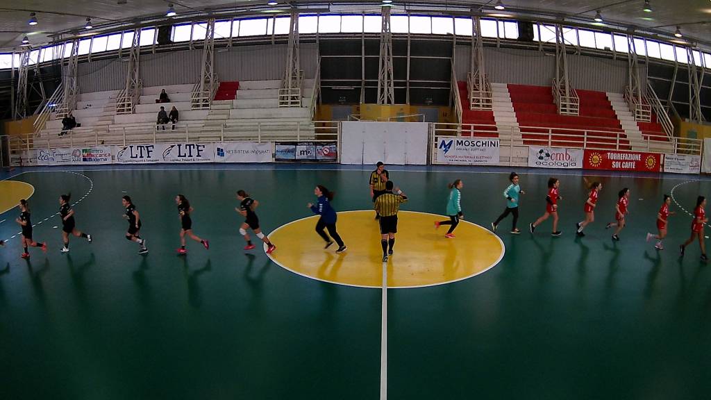 Le Under 15 della Grosseto Handball piegano il Follonica nel derby: secondo posto al sicuro