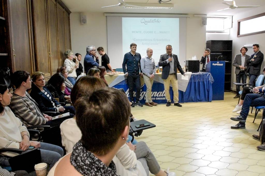 Piante officinali della Maremma per creare creme e prodotti d’erboristeria