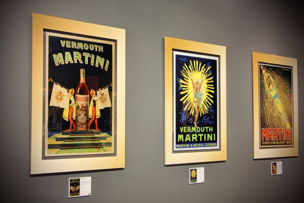 Mostra cartelloni pubblicitari Martini