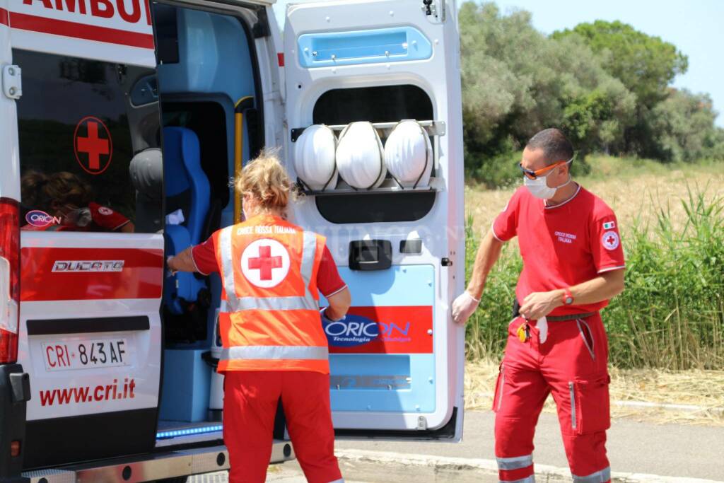 scontro tra auto e moto