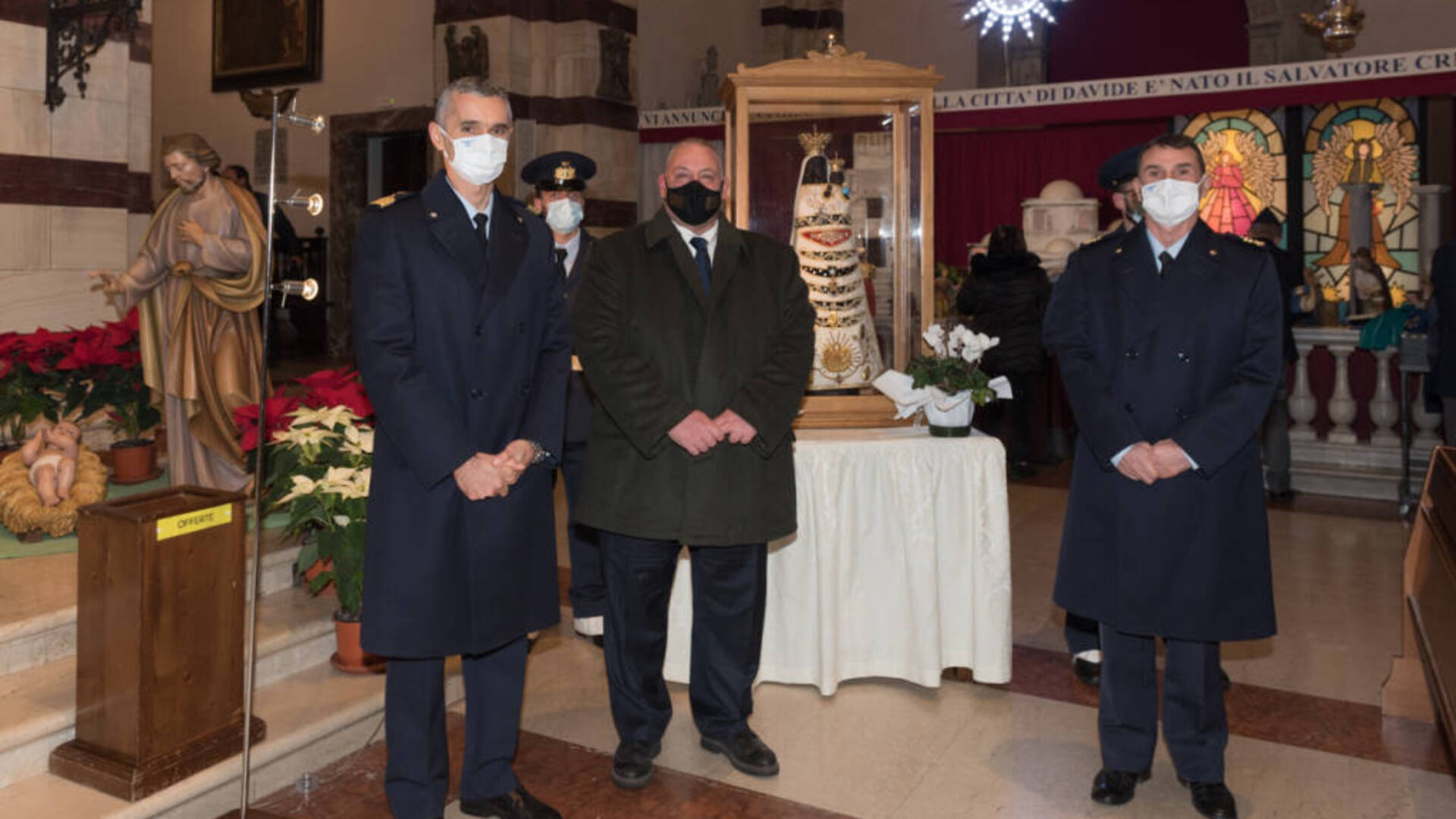 La sacra effige della Madonna di Loreto nella messa in Duomo: il Quarto Stormo celebra la patrona