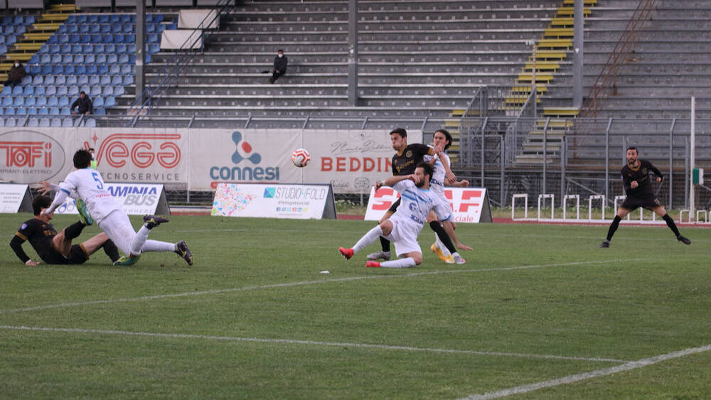 Follonica Gavorrano a Foligno