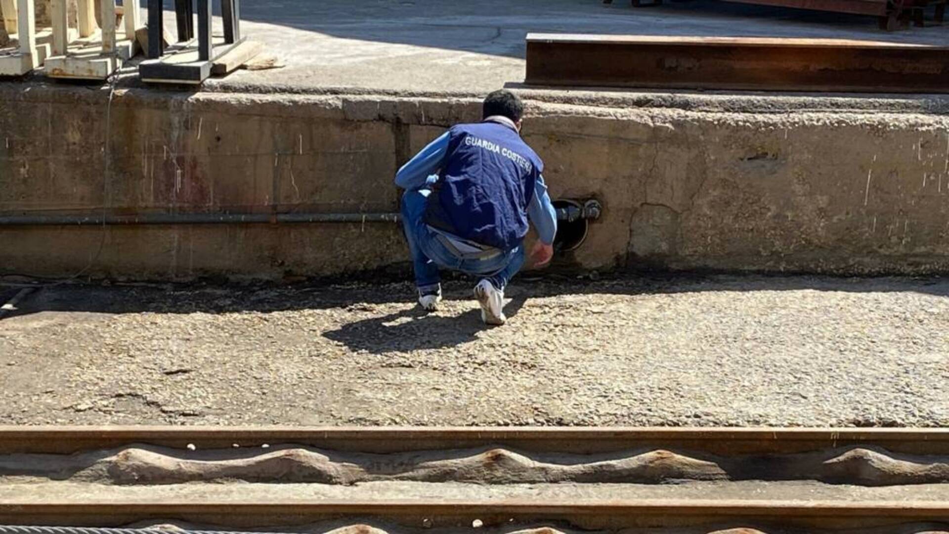 Illeciti ambientali e violazioni delle norme di sicurezza sul lavoro: denunciato il titolare di un cantiere