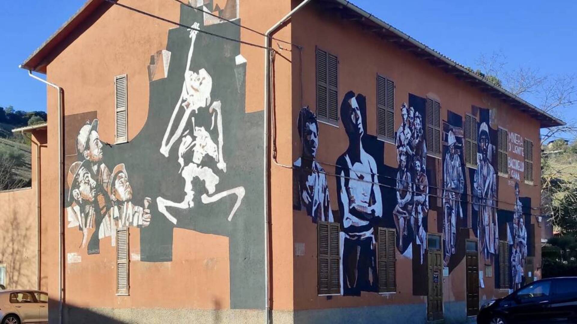 La street art “invade” il centro didattico: ecco il murales dedicato ai minatori