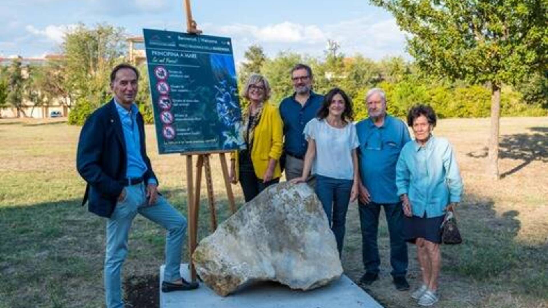 Il Rotary club dona un cipresso alla città: «Il primo di una lunga serie»