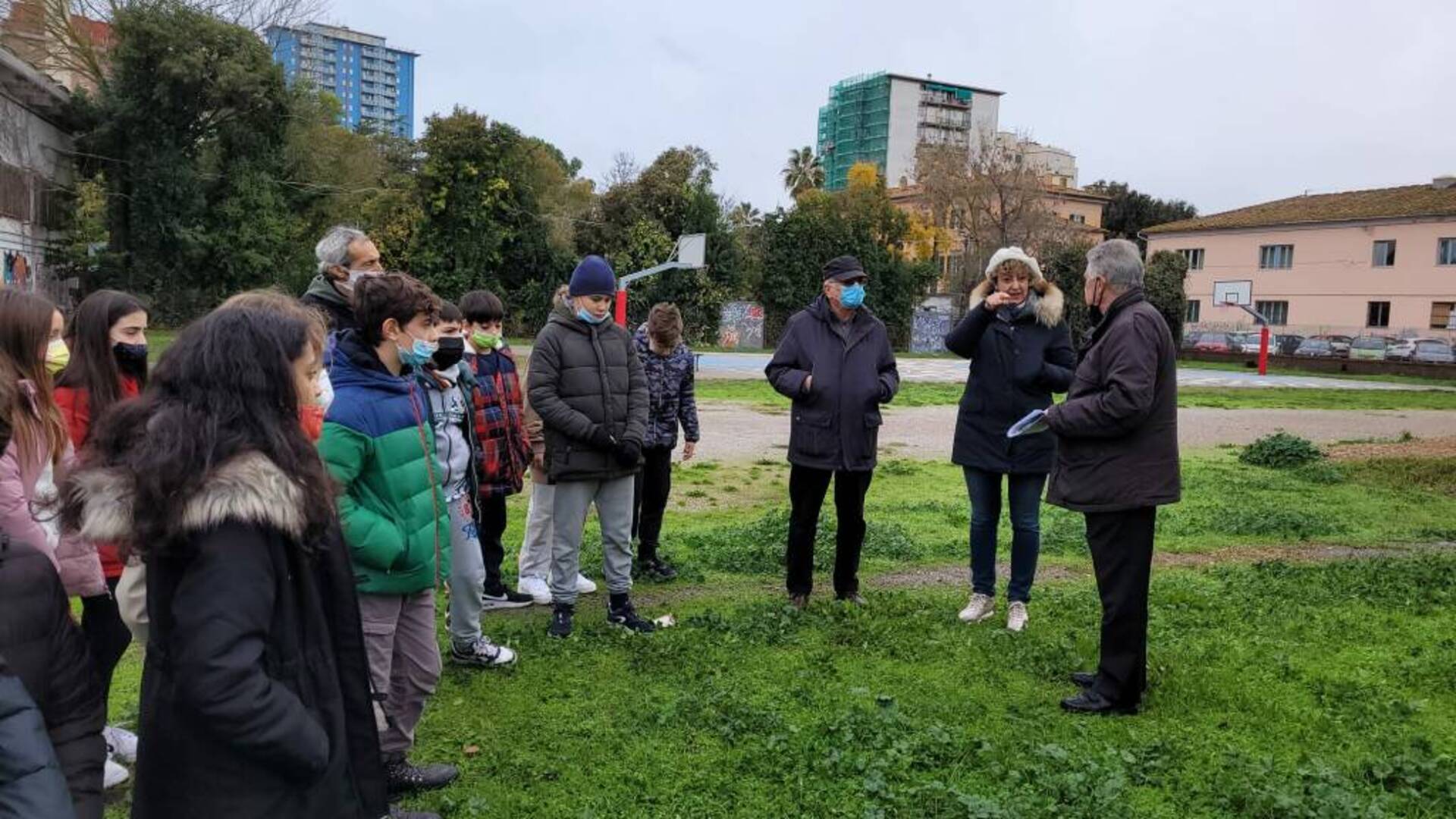 Il Rotary club di Follonica porta l’acqua nel giardino della scuola Bugiani