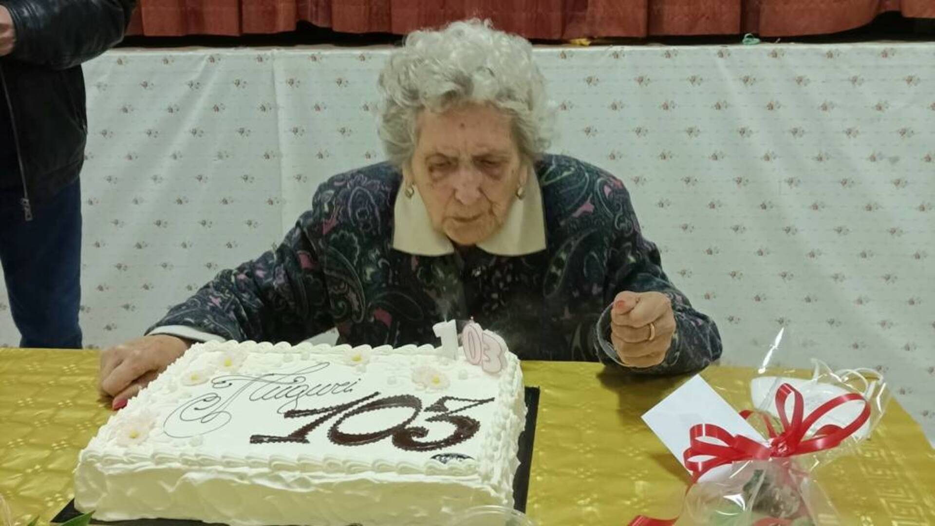 103 candeline sulla torta di nonna Bruna: «Auguri ad una donna forte e coraggiosa»