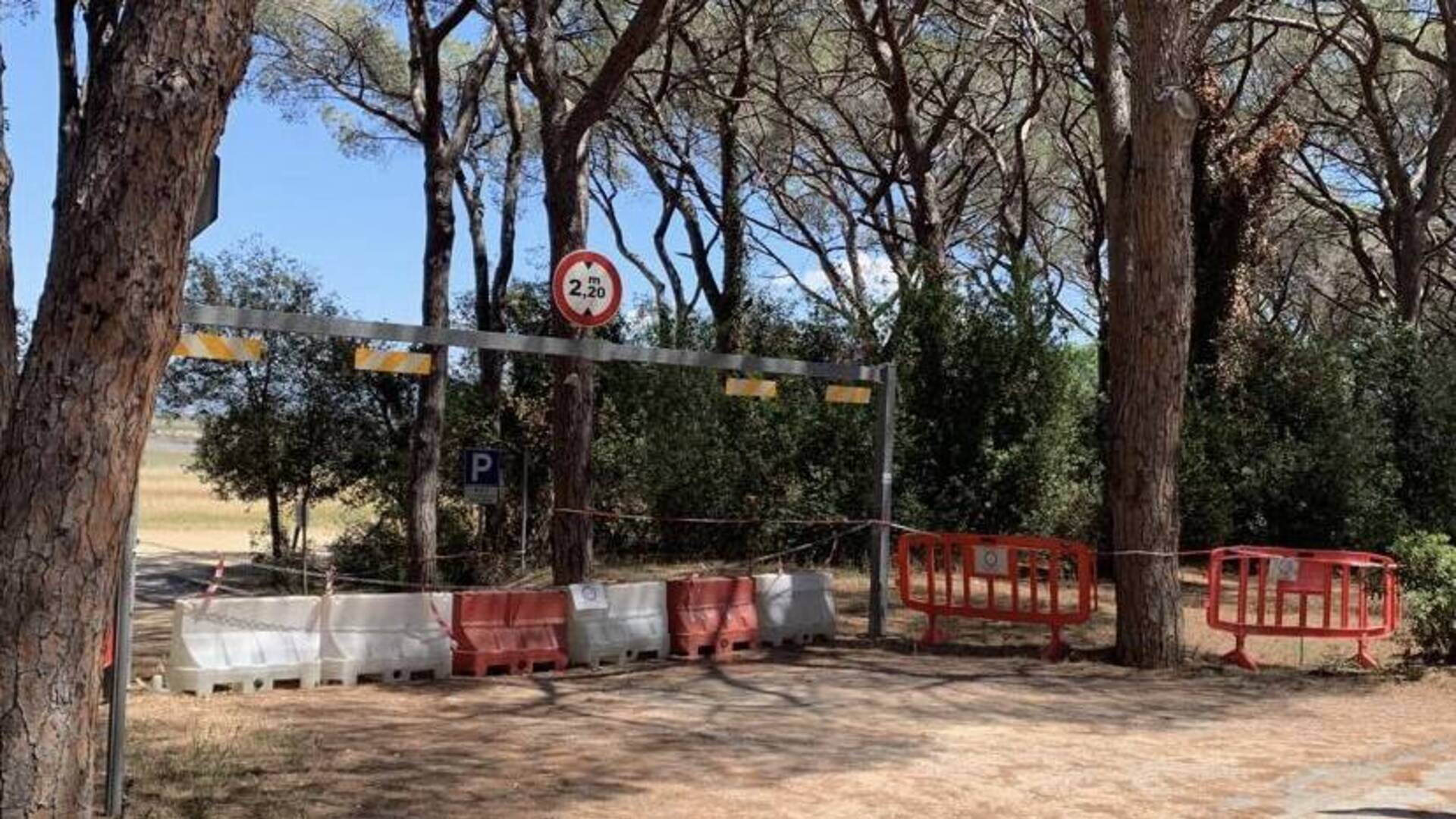 Parcheggio Polveriera, le minoranze:«Gestione fallimentare e caos. Il sindaco si dimetta»