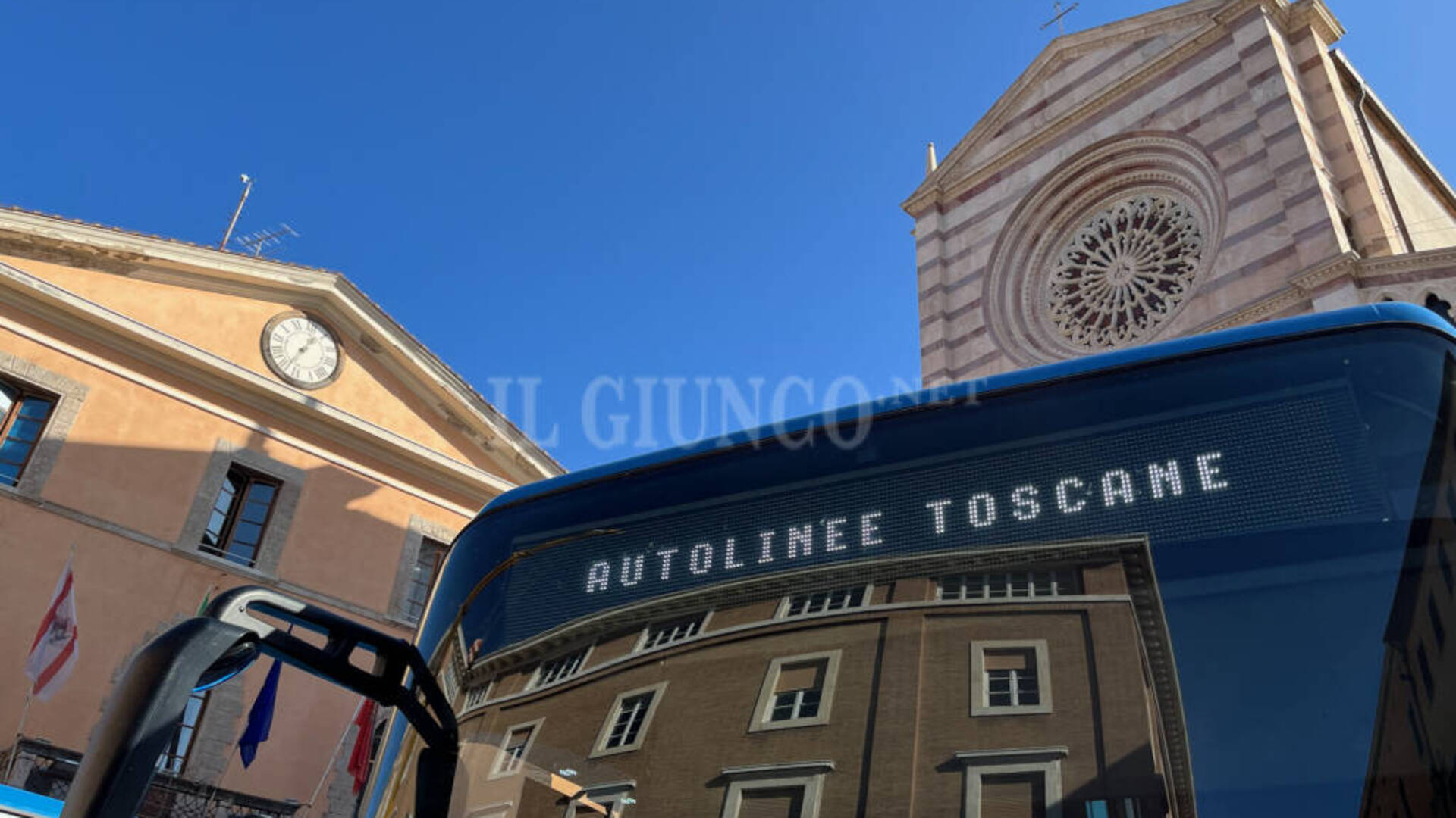 Comune e Autolinee toscane: «Altri 30 bus in arrivo. Impegno continuo per migliorare i trasporti»