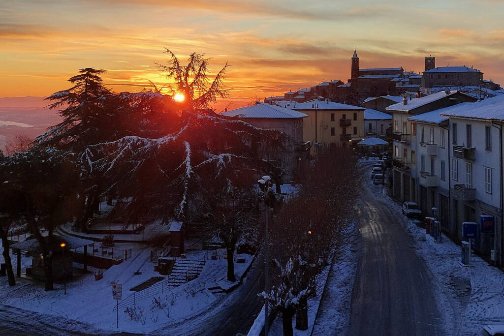 Castell'Azzara neve