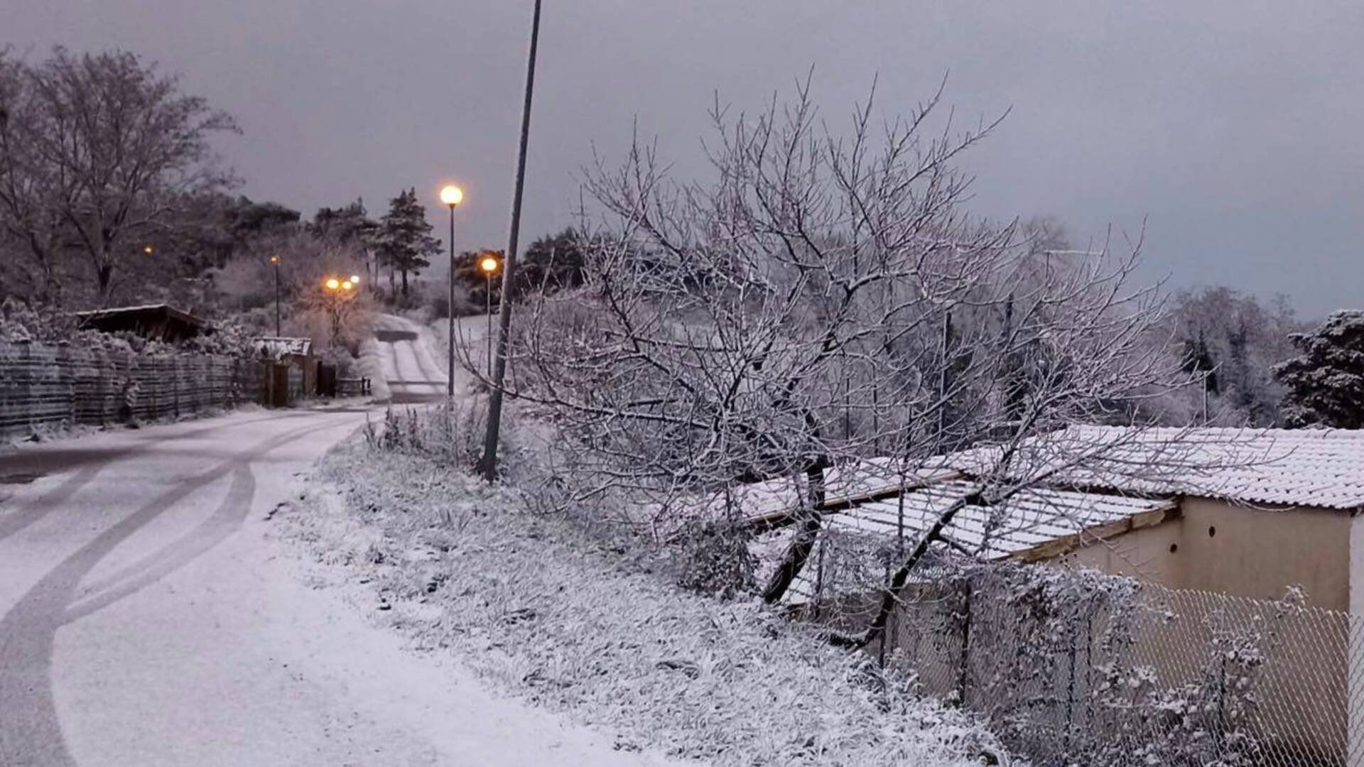 ULTIM’ORA – Neve in collina: scuole chiuse. Ecco quali