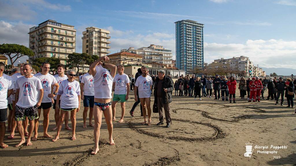 Tuffo di Capodanno 2022 - Foll