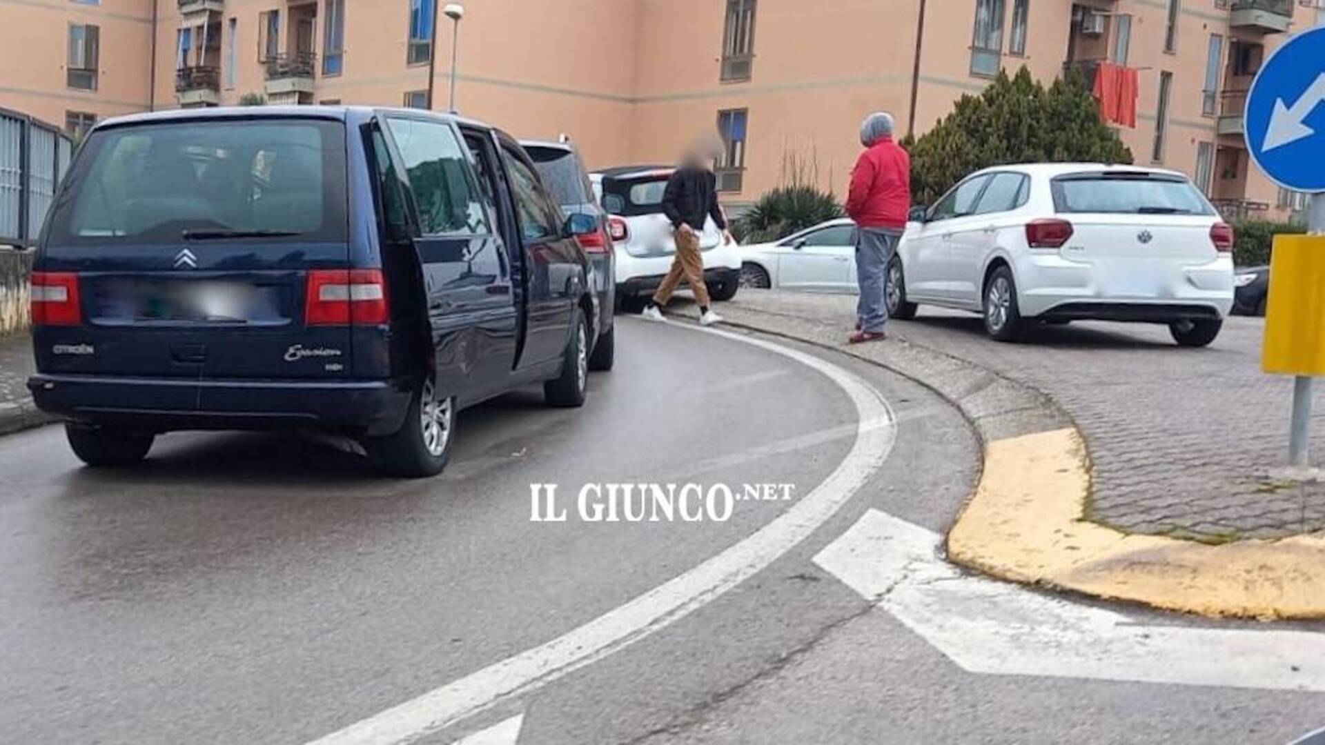 Incidente in città: traffico fermo a Barbanella