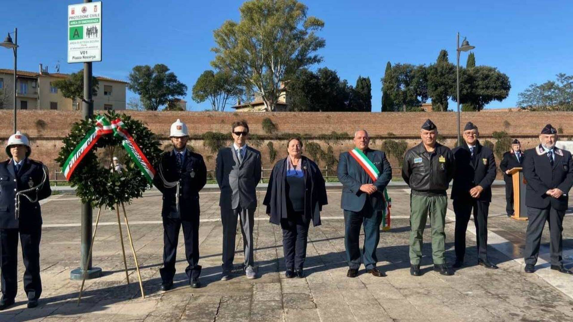 20 anni dalla strage di Nassiriya, Grosseto celebra i caduti: «Eroi italiani, il loro ricordo vive ancora»