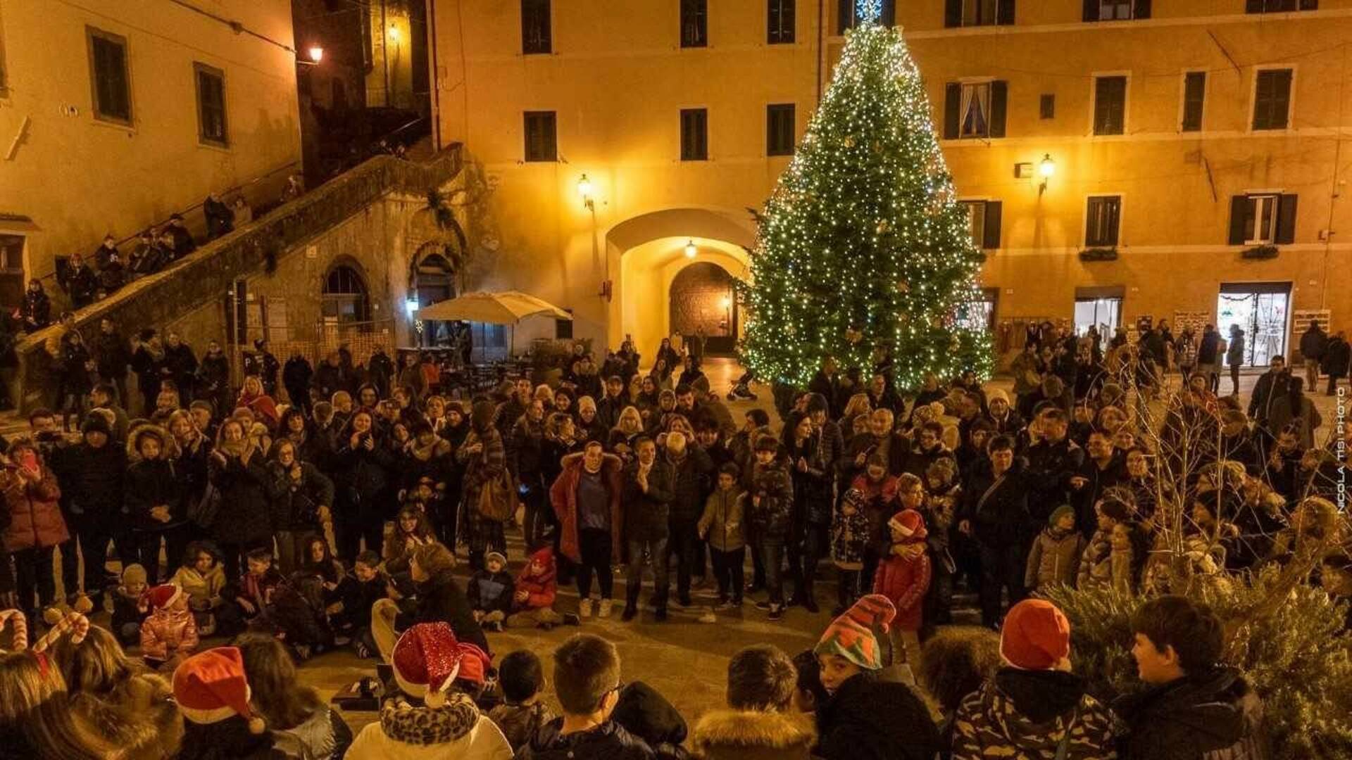 Arriva il Natale a Pitigliano: tutti gli eventi, dalle botteghe in strada al presepe vivente