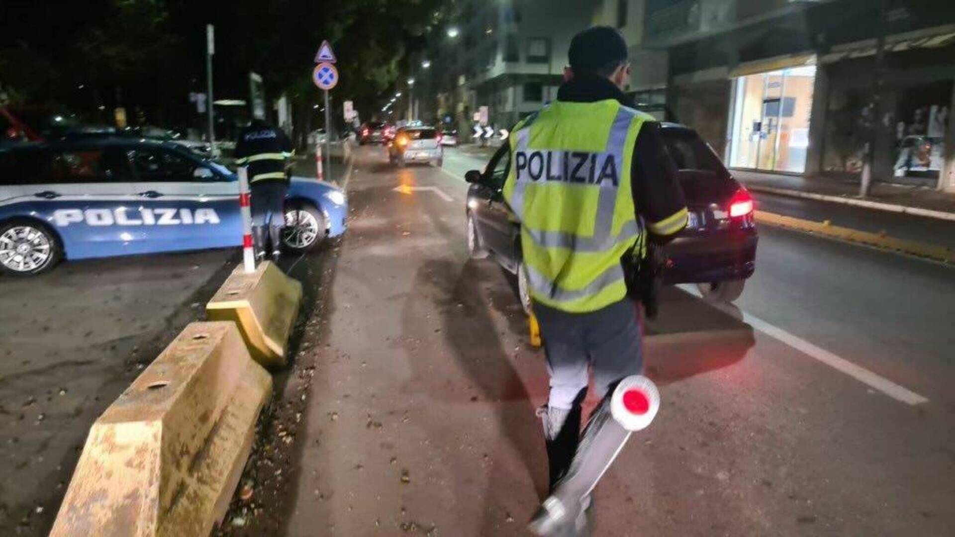 Guida senza patente a Capodanno: 6000 euro di multa e auto sequestrata