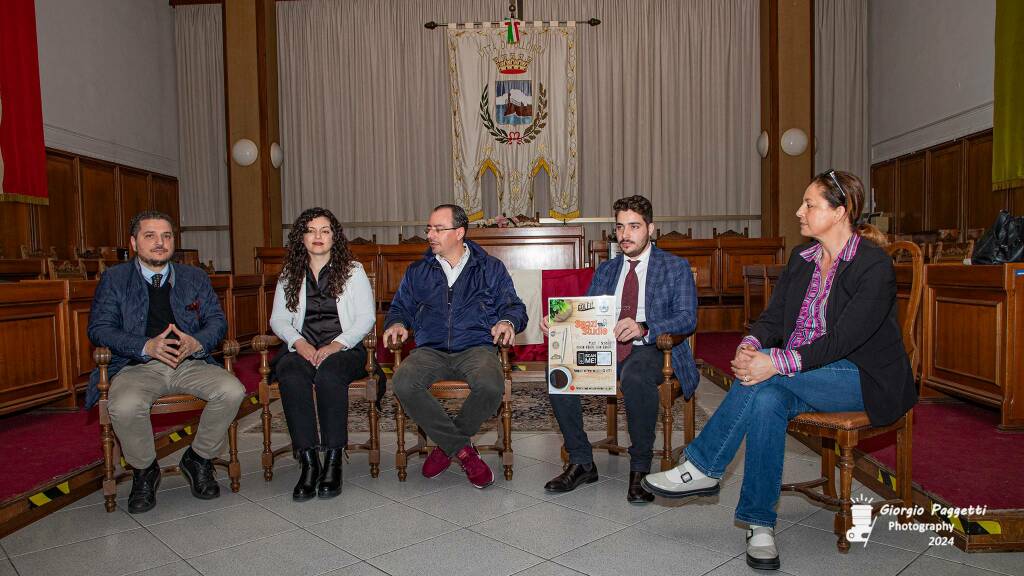 Presentazione aula studio chiesa Apostolica