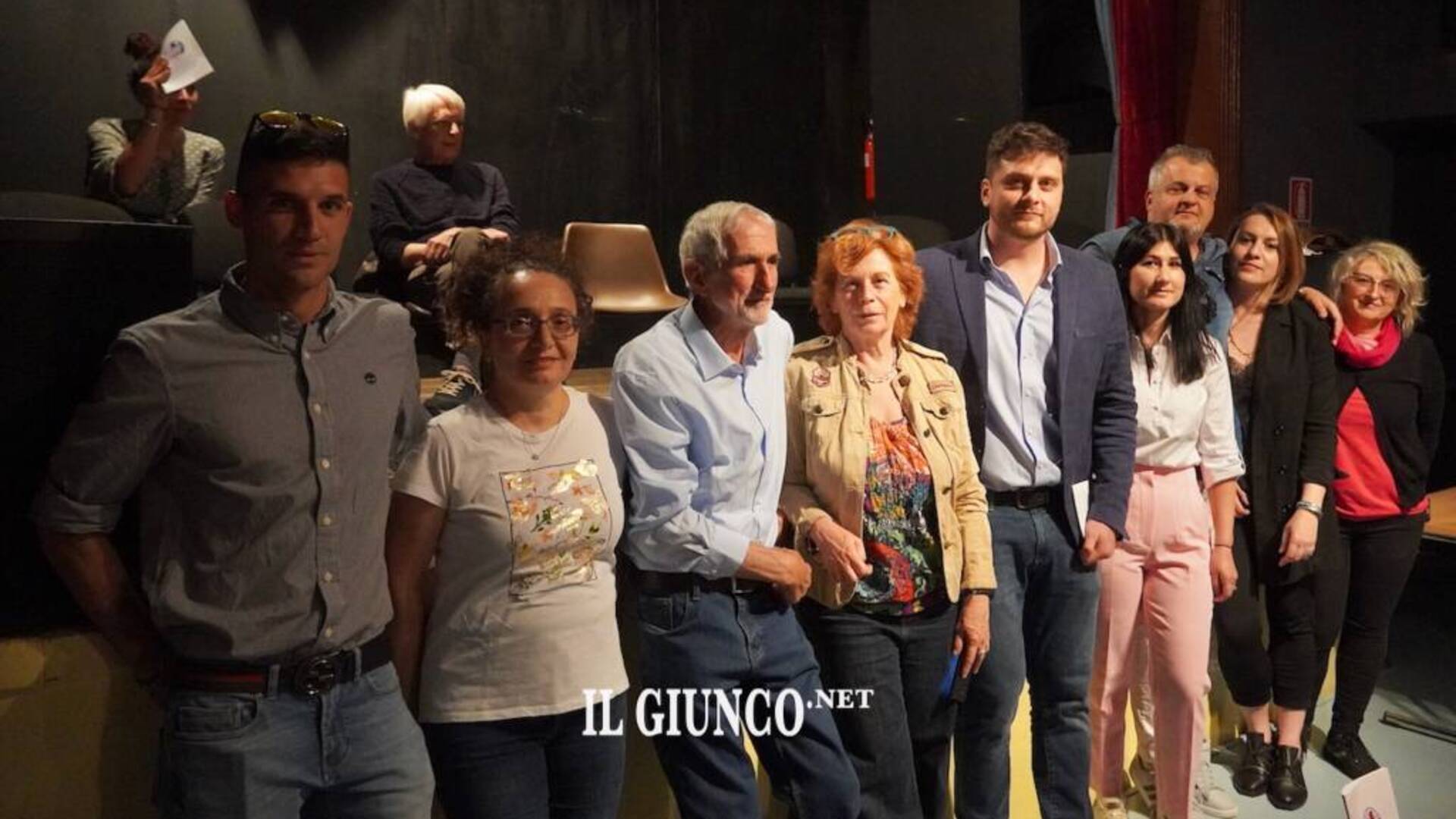 Termine apre la campagna elettorale: «Ancora tanti progetti da realizzare, emozionato per questo teatro pieno»